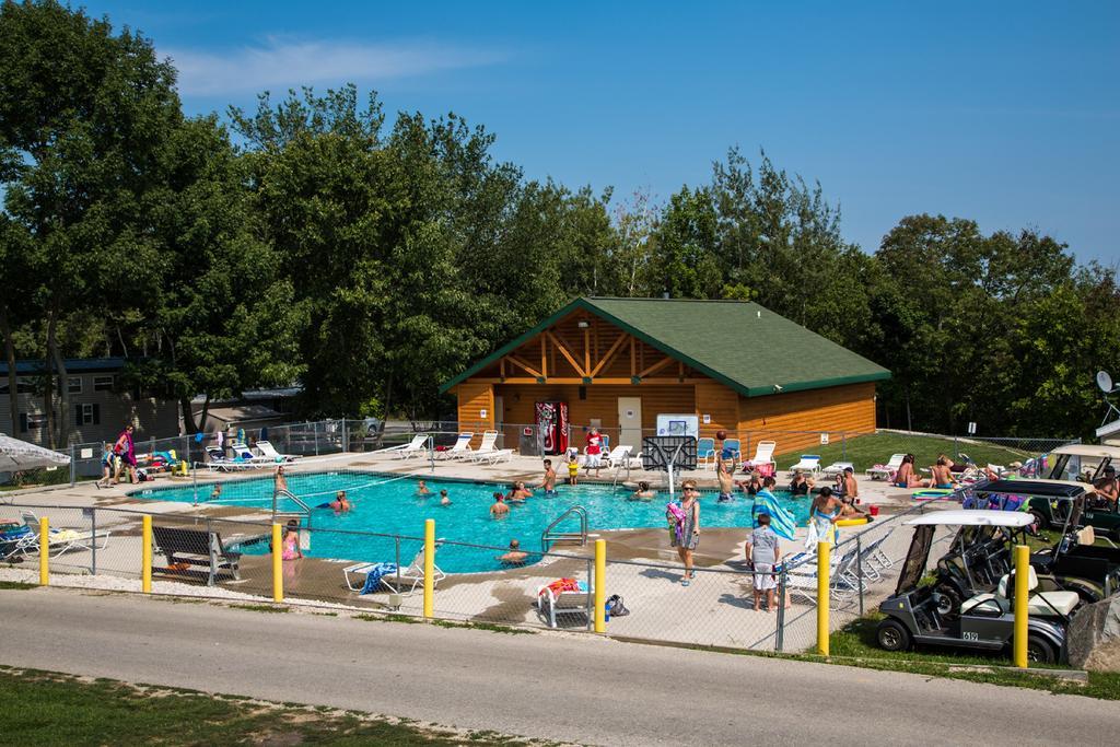 Plymouth Rock Camping Resort Rustic Cabin Elkhart Lake Dış mekan fotoğraf